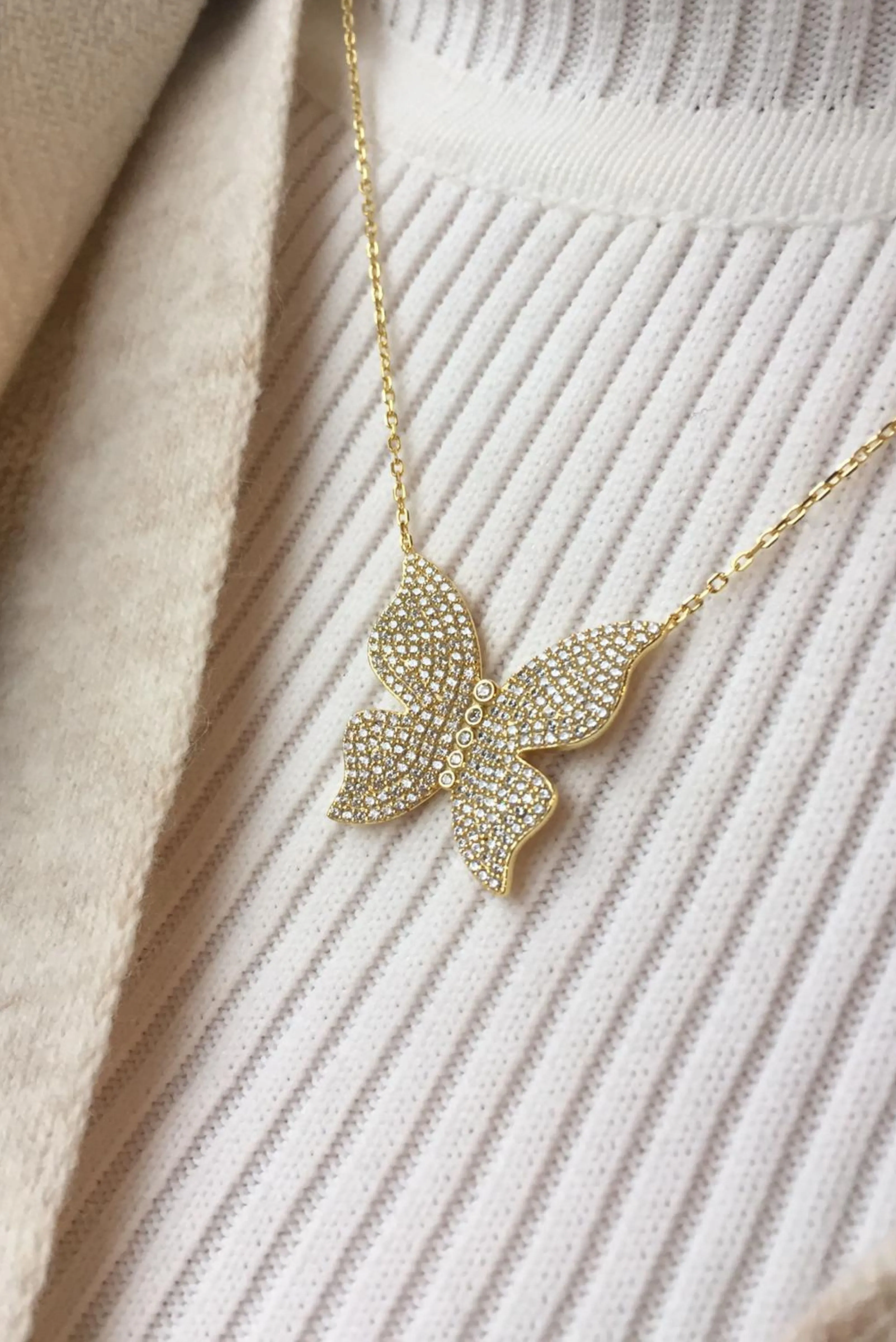 Icandirocks Freedom Fly Necklace in Gold