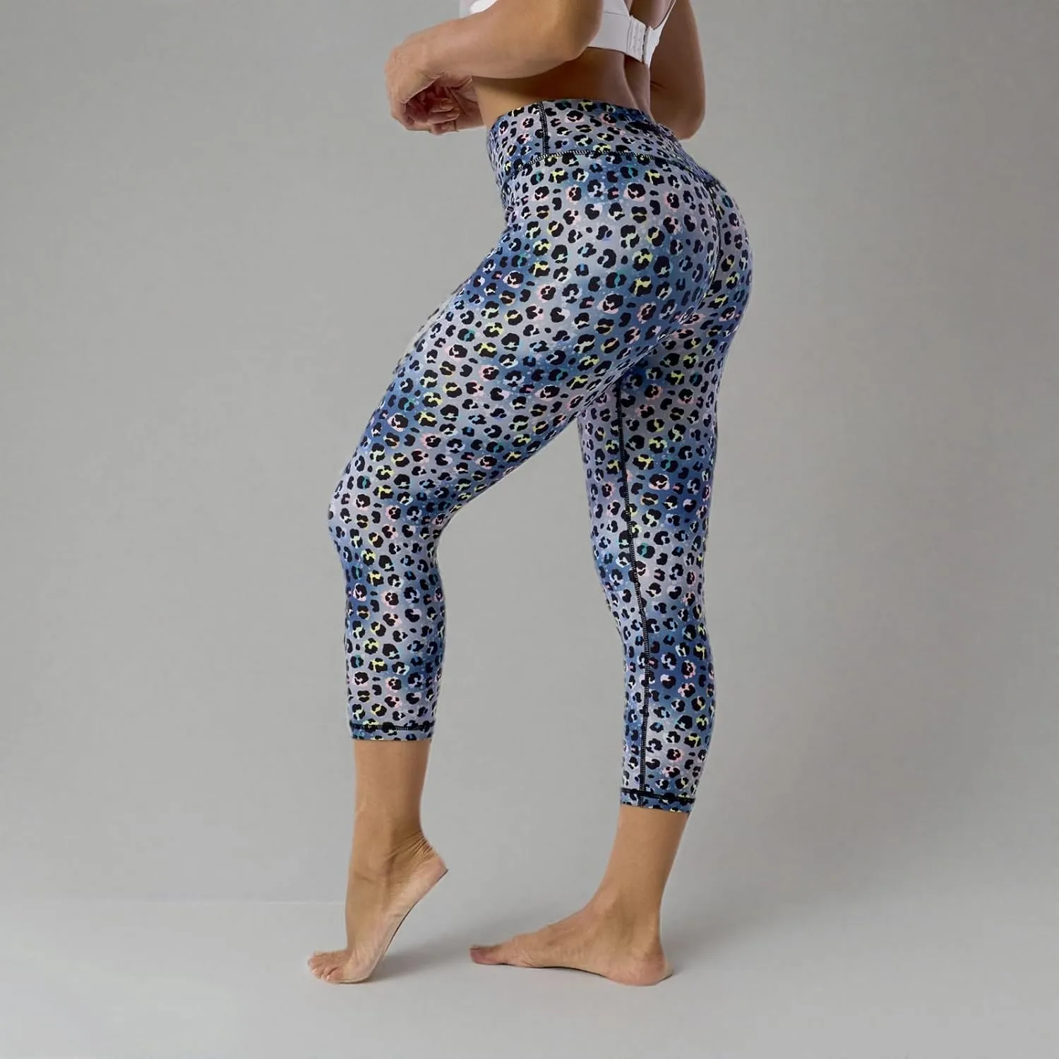 UIUO-UIPEU Pattern Printed Capri Leggings with Pockets for Women Tummy Control Workout Yoga Capris